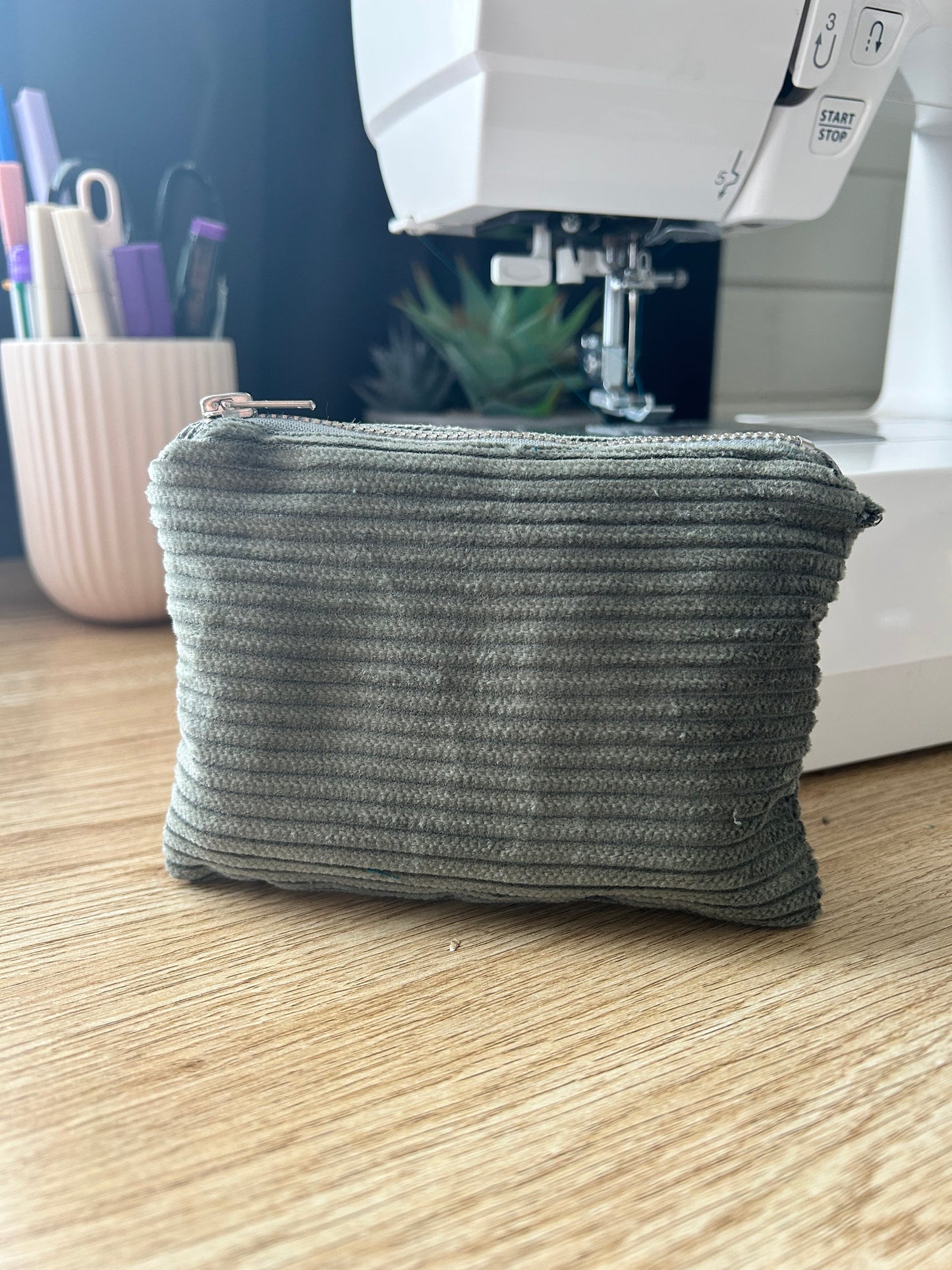 Mini Zipper Pouch - Moss